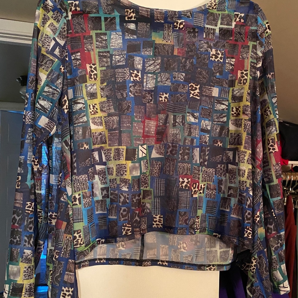 Kozan sheer top